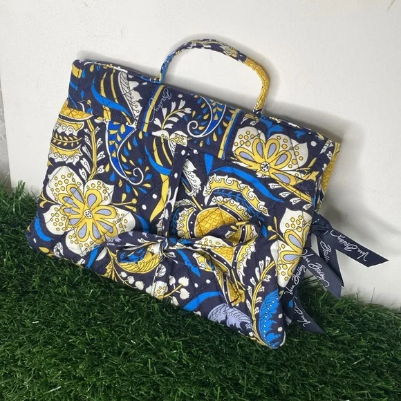 Traveling jewelry or makeup bag - Picture 3 of 8